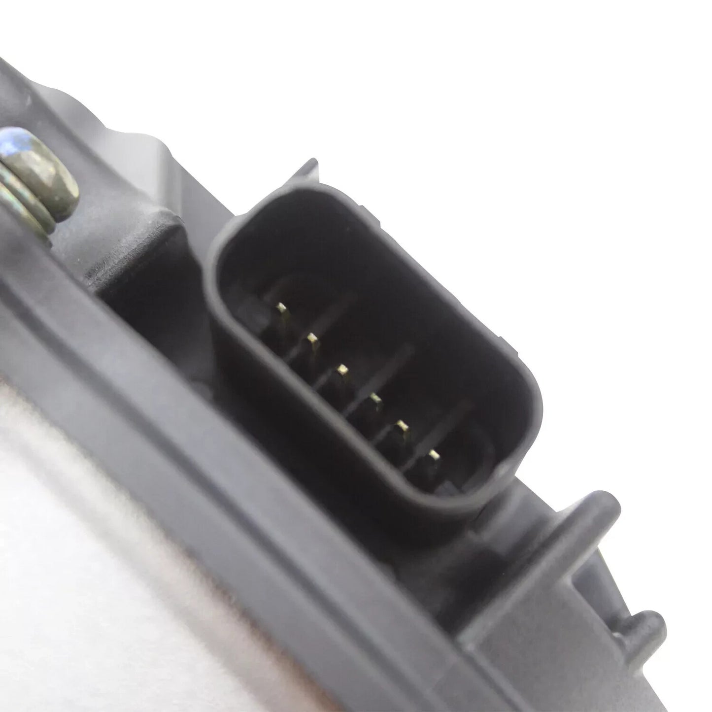 For Ford Focus 2.0L 2014-2019 Ford Ecosport 2.0L 2018-2020 Throttle Body